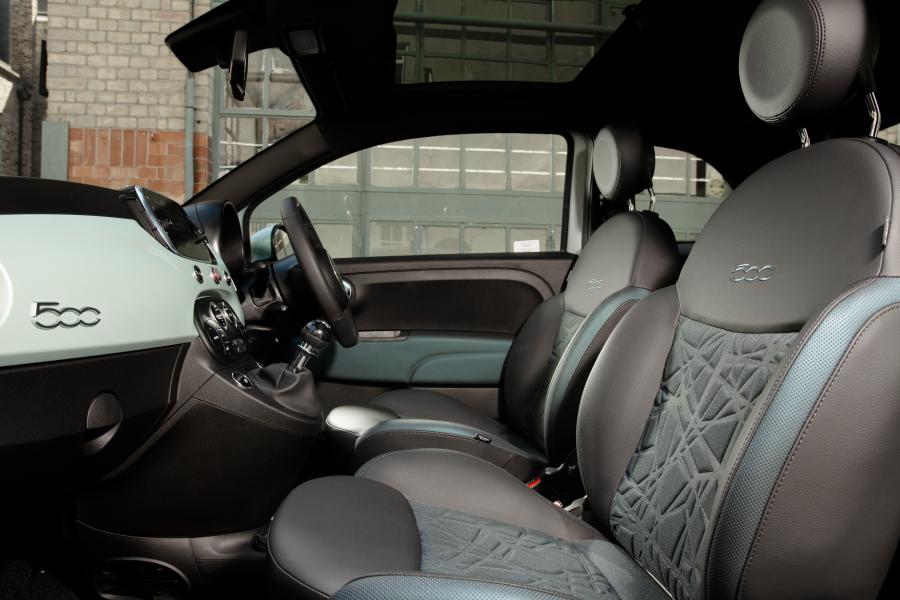 Интерьер Fiat 500 Hybrid Launch Edition (312) 2020 года  (UK) (фото 40 из 40)